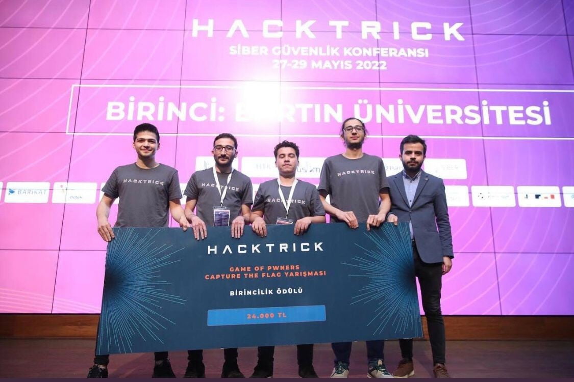 BARTIN ÜNİVERSİTESİ (BARÜ) ÖĞRENCİLERİ TÜRKİYE’NİN EN BÜYÜK SİBER GÜVENLİK KONFERANSI