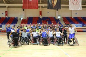ENGELLİLER HAFTASI MÜNASEBETİYLE KARABÜK’Ü TEKERLEKLİ SANDALYE BASKETBOL TÜRKİYE 1. LİGİ’NDE