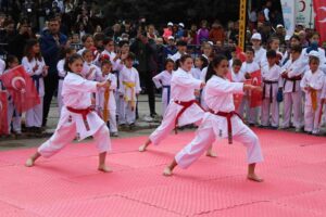KASTAMONU’DA 19 MAYIS ATATÜRK’Ü ANMA, GENÇLİK VE SPOR BAYRAMI DOLAYISIYLA