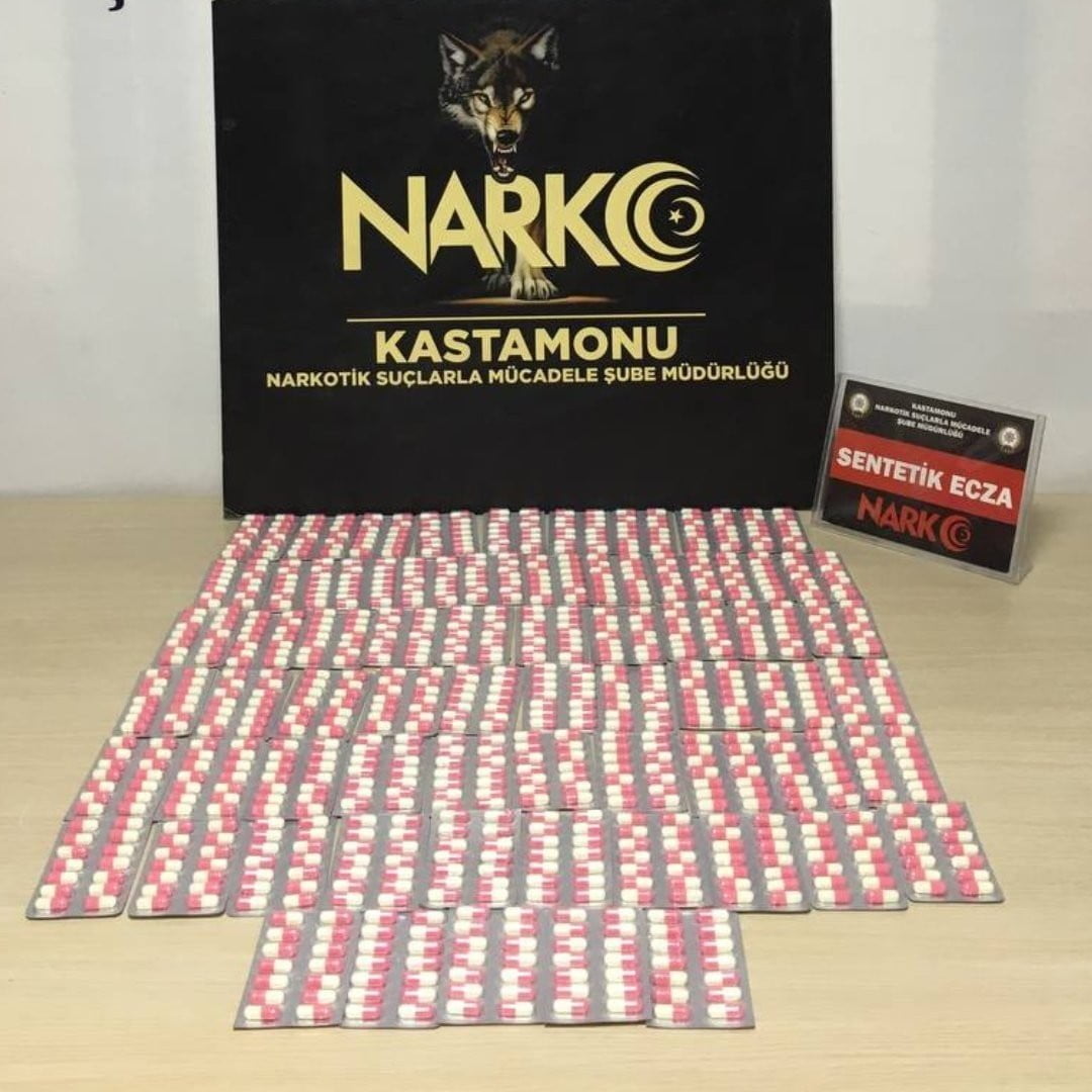 KASTAMONU İL EMNİYET MÜDÜRLÜĞÜ NARKOTİK SUÇLARLA MÜCADELE ŞUBE MÜDÜRLÜĞÜNCE GERÇEKLEŞTİRİLEN