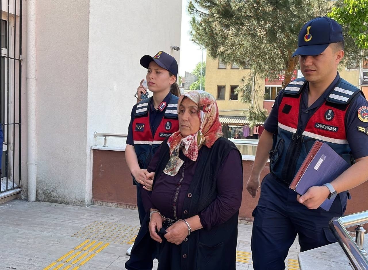 ZONGULDAK’ IN ÇAYCUMA İLÇESİNDE 71 YAŞINDAKİ MUSTAFA KELEŞ’İN BAŞININ KESİLEREK