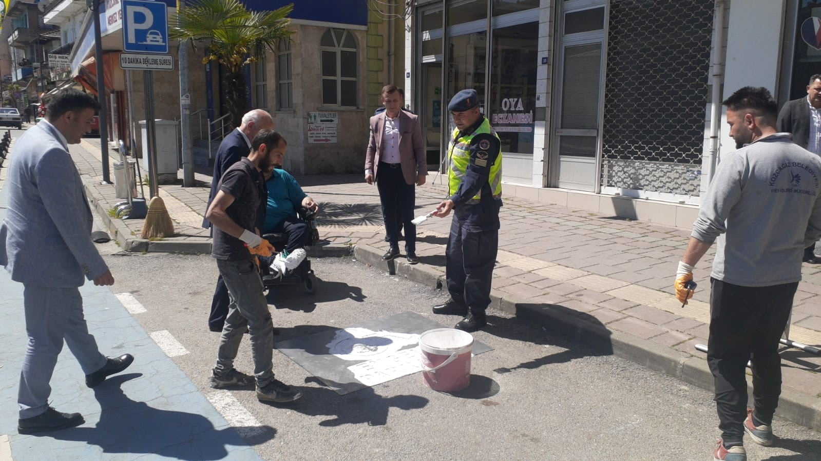 BARTIN’IN KOZCAĞIZ BELDESİNDE ENGELLİ VATANDAŞLARIN ARAÇ PARKI KONUSUNDA YAŞADIKLARI SIKINTININ