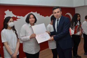 KASTAMONU’NUN HANÖNÜ İLÇESİNDE ”HANÖNÜ OKUYOR PROJESİ" ÇERÇEVESİNDE DÜZENLENEN KİTAP OKUMA