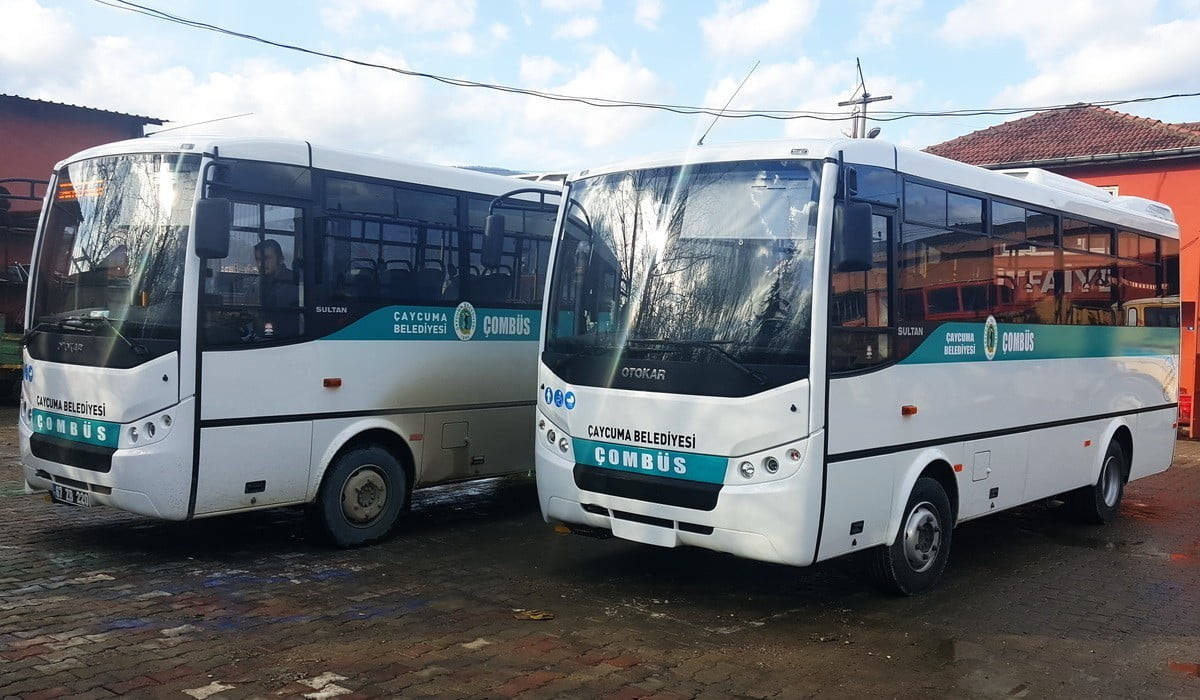 ZONGULDAK’IN ÇAYCUMA İLÇESİNDE BELEDİYE OTOBÜSÜNDE BULUNAN BOZUK PARA KASASINI 3