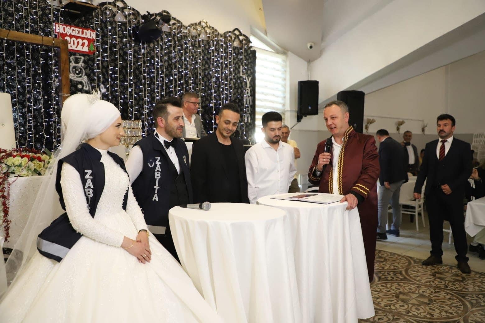 ZONGULDAK BELEDİYESİNDE ZABITA MEMURU OLARAK GÖREV YAPAN MURAT TOKUL VE