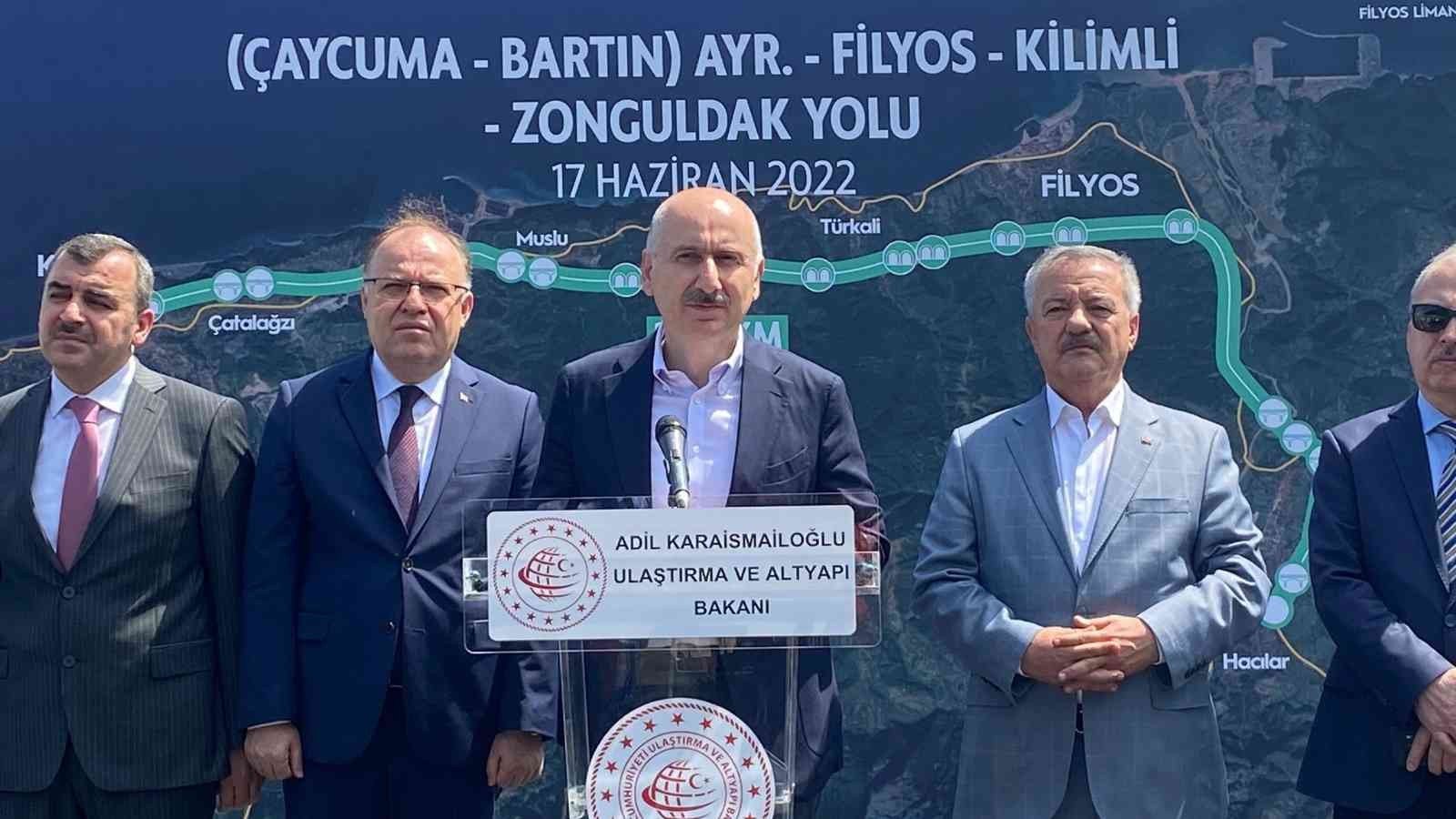 Bakan Karaismailoğlu, “Ülkemizi, ulaşım ve haberleşmede bölgesinde lider, dünyada da önemli bir kavşak noktası haline getirdik” BİR DİZİ ZİYARETLER İÇİN ZONGULDAK’TA BULUNAN ULAŞTIRMA VE ALTYAPI BAKANI