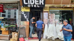 SAKARYA’DAN ZONGULDAK’IN ALAPLI İLÇESİNE HIRDAVAT MALZEMESİ SATMAYA GELEN BEDRULLAH BOZOĞLU,