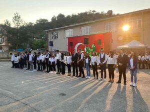 KASTAMONU’NUN HANÖNÜ İLÇESİNDE OKULLAR TARAFINDAN HAZIRLANAN “BAHAR ŞENLİĞİ ETKİNLİĞİ VE
