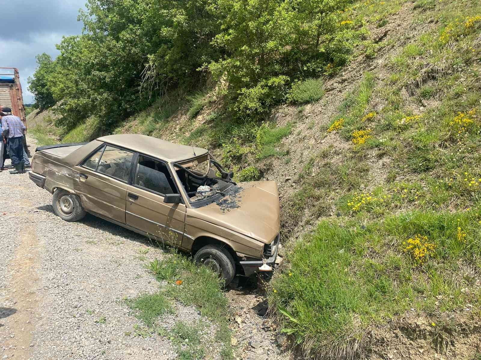 KASTAMONU’NUN DADAY İLÇESİNDE KAMYONET İLE OTOMOBİLİN ÇARPIŞMASI SONUCU İKİ KİŞİ