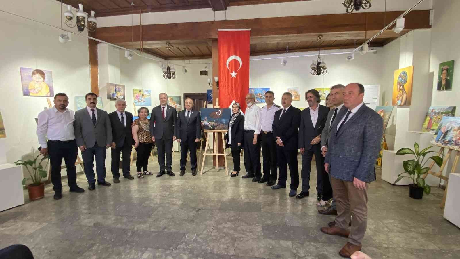 ZONGULDAK’TA AYSEL ŞIK’IN 8 YIL BOYUNCA YAĞLI BOYA İLE YAPMIŞ