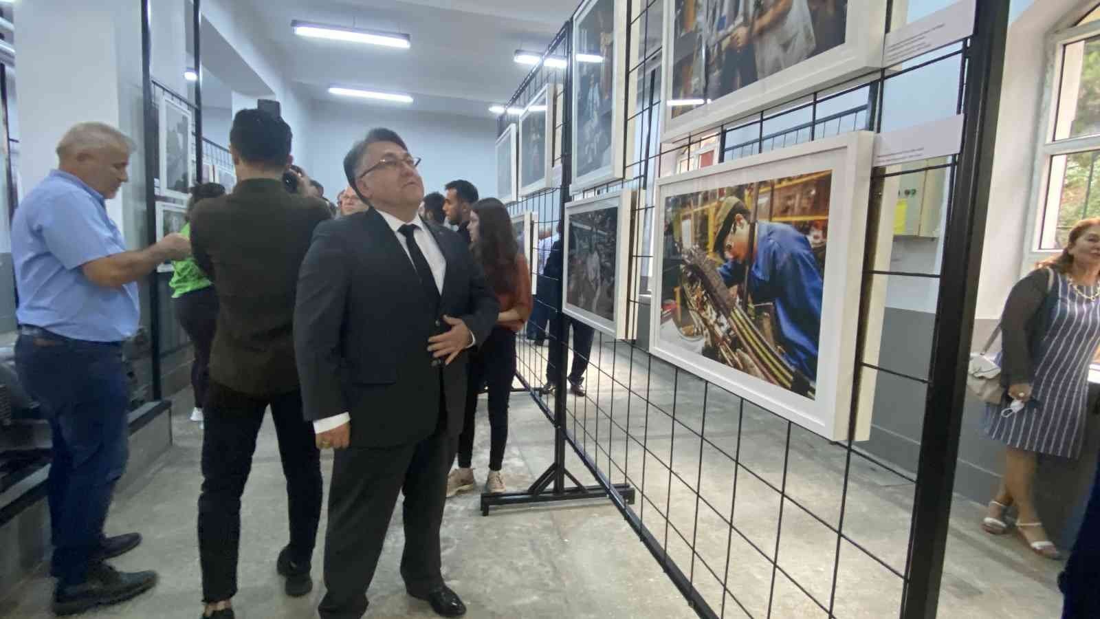 ‘Bi̇z Buralıyız Sergi̇si̇ Açıldı ZONGULDAK’TA TÜRKİYE İLE ALMANYA ARASINDA İMZALANAN İŞ GÜCÜ ANLAŞMASI’NIN 60.