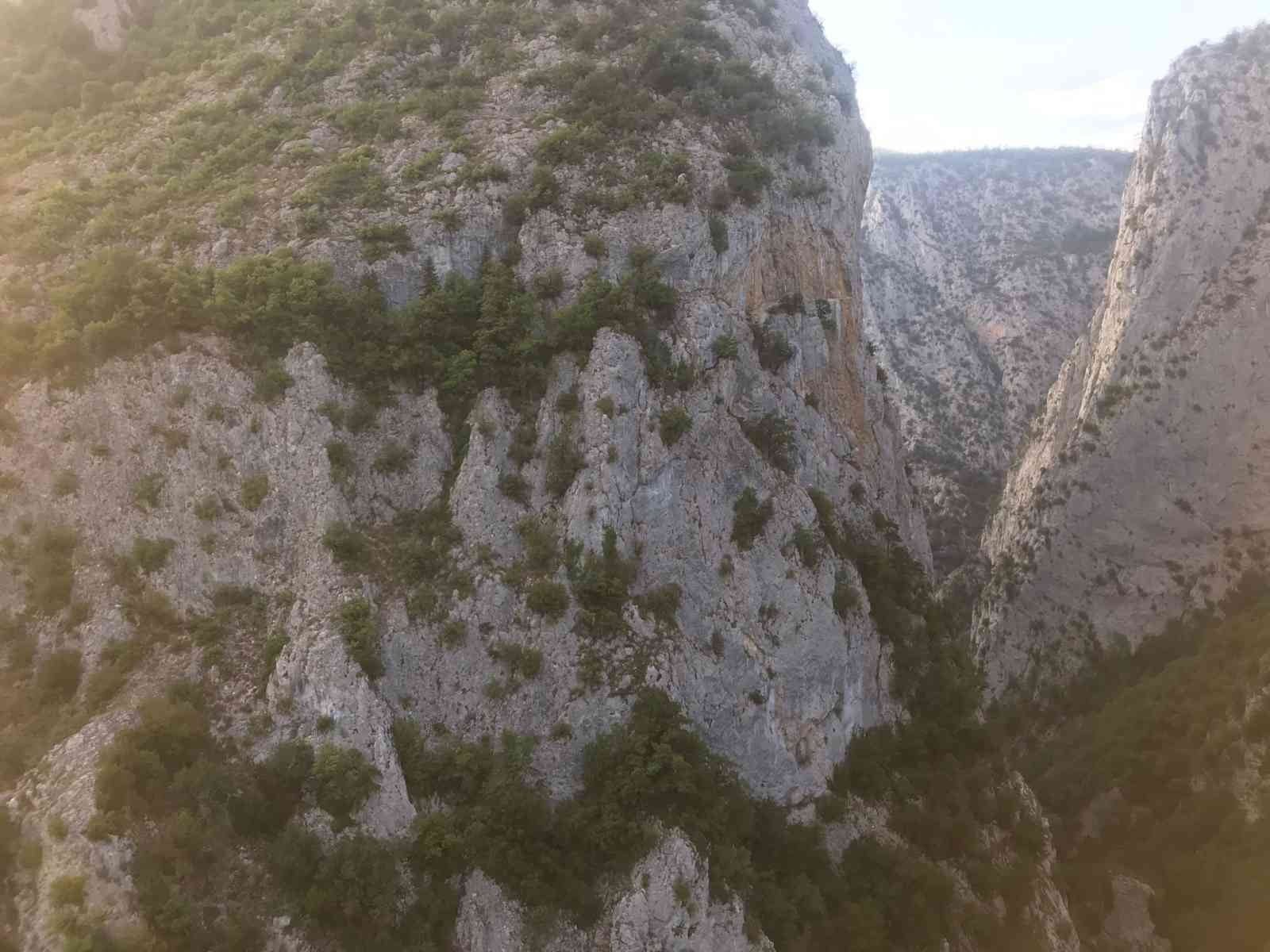 KASTAMONU’NUN PINARBAŞI İLÇESİNDE DÜNYANIN EN BÜYÜK KANYONLARINDAN OLAN VALLA KANYONU’NA