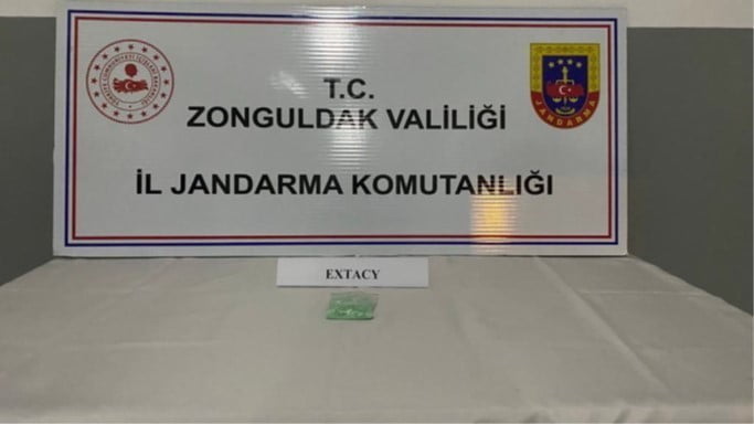 ZONGULDAK'IN DEVREK İLÇESİNDE JANDARMA EKİPLERİNCE DÜZENLENEN UYUŞTURUCU OPERASYONUNDA 1 ŞÜPHELİ