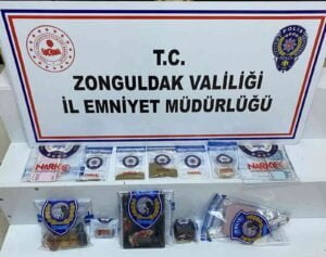ZONGULDAK'TA UYUŞTURUCU OPERASYONUNDA GÖZALTINA ALINAN 4 ŞÜPHELİDEN 2'Sİ TUTUKLANARAK CEZAEVİNE