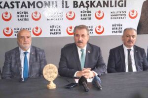 DESTİCİ, BÜYÜK BİRLİK PARTİSİ KASTAMONU İL BAŞKANLIĞINDA PARTİLİLERLE BİR ARAYA
