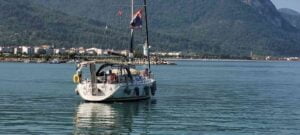 DÜZENLEDİKLERİ YAT RALLİSİYLE HIRÇINLIĞIYLA BİLİNEN KARADENİZ’İ VE DENİZE LİMANLARI BULUNAN