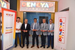 KARABÜK’TE GENÇLERİN ÖZELLİKLE TEKNOLOJİ ALANINDA GELİŞİMLERİNE KATKI SAĞLAYAN DENEYAP ATÖLYESİ’NİN