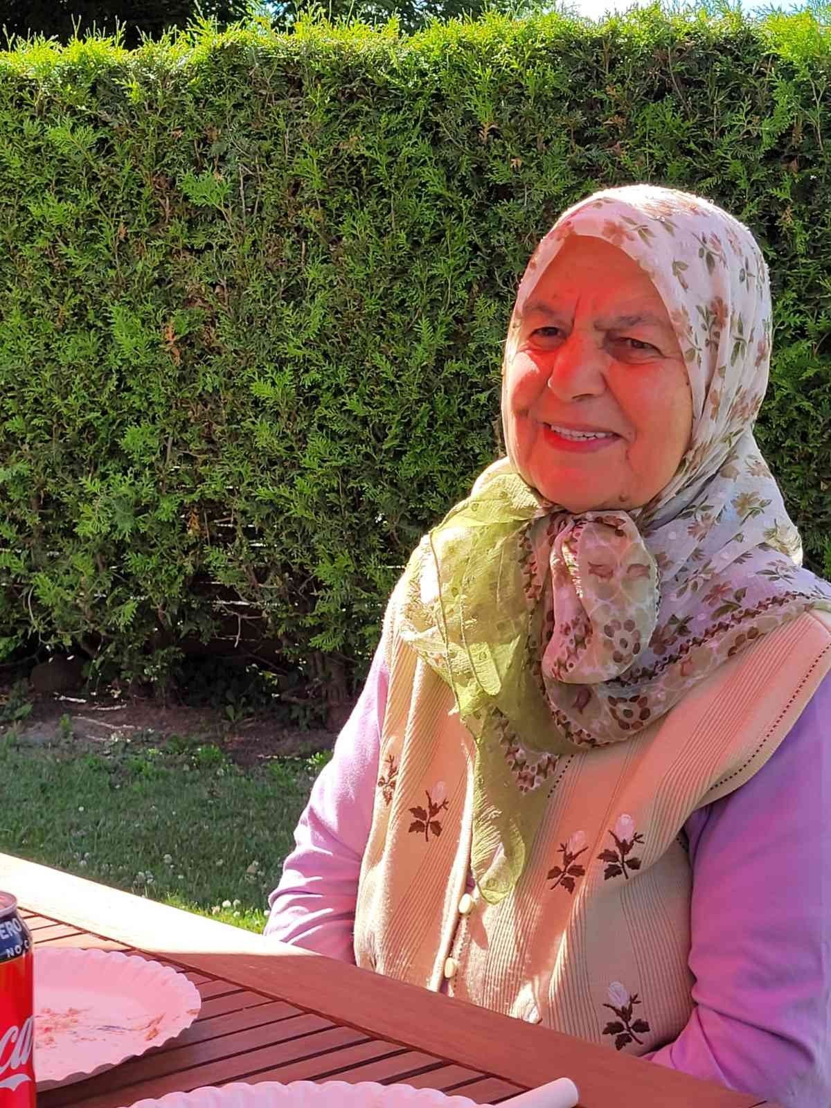 ZONGULDAK'TA BİR SUÇTAN CEZAEVİNE GİREN OĞLUNUN EVİNİN BAHÇESİNDE BESLEDİĞİ 7