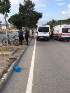 KARABÜK’TE AYNI İSTİKAMETE SEYİR HALİNDE OLAN MİNİBÜSÜN ÇARPTIĞI BİSİKLET SÜRÜCÜSÜ