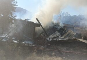 KARABÜK'ÜN OVACIK İLÇESİNE BAĞLI GÜMELİK KÖYÜ'NDE SAMANLIK ÇIKAN YANGINDA KÜLE