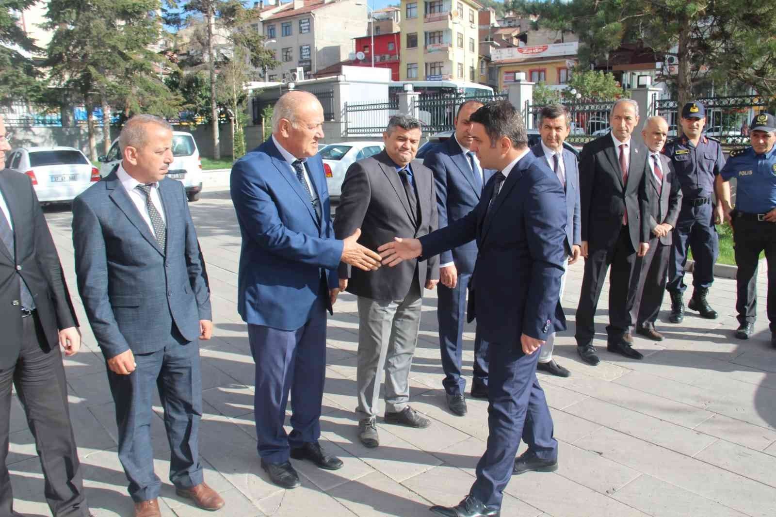 TOSYA KAYMAKAMI SUAT HATAM GÖREVE BAŞLADI