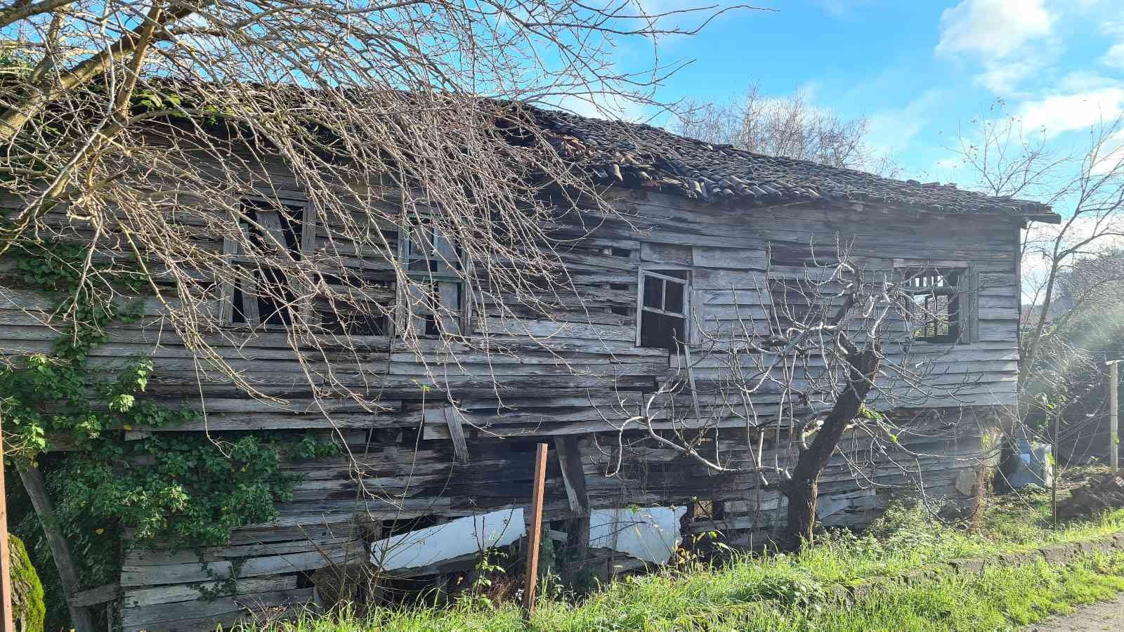 ZONGULDAK (İHA) - ZONGULDAK'IN ALAPLI İLÇESİNDEKİ METRUK, TERK EDİLMİŞ VE