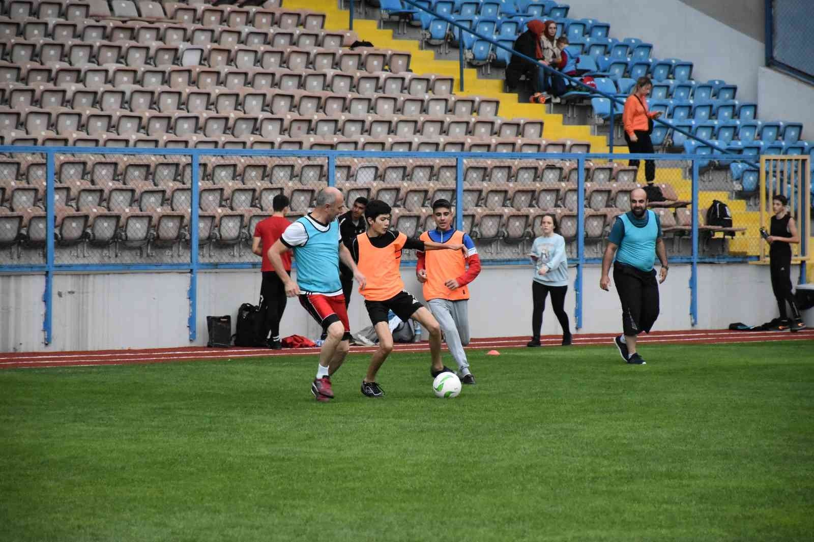 KARABÜK’TE 3-9 EKİM AMATÖR SPOR HAFTASI GENÇLİK VE SPOR İL