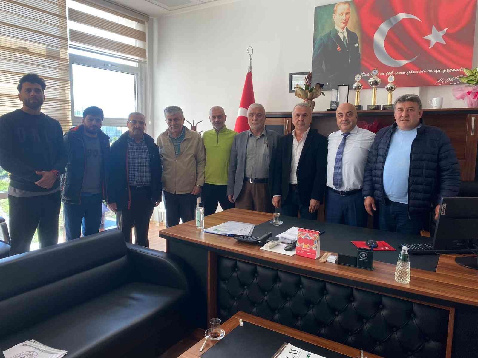 Gazeteci̇ler, Alaplı Kyk Yeni̇ Müdürüne Zi̇yarette Bulundular ALAPLI'DA GÖREV YAPAN GAZETECİLER,İKİ HAFTA ÖNCE ALAPLI KYK İLÇE MÜDÜRLÜĞÜ'NE