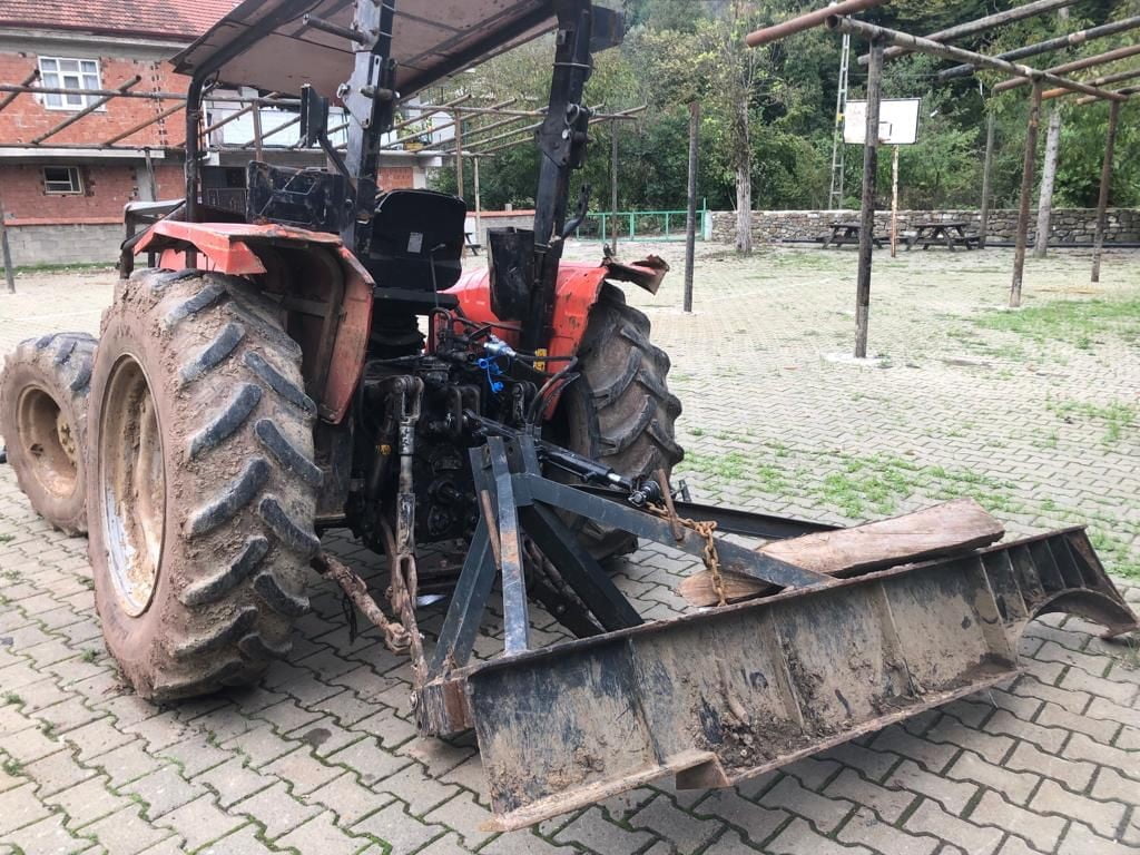 Jandarma Peşi̇ne Düştü Bartında Yakalandı KARABÜK’ÜN SAFRANBOLU İLÇESİNDE ORMAN İŞÇİNİN ÇALINAN TRAKTÖRÜ VE AĞAÇ KABUĞU