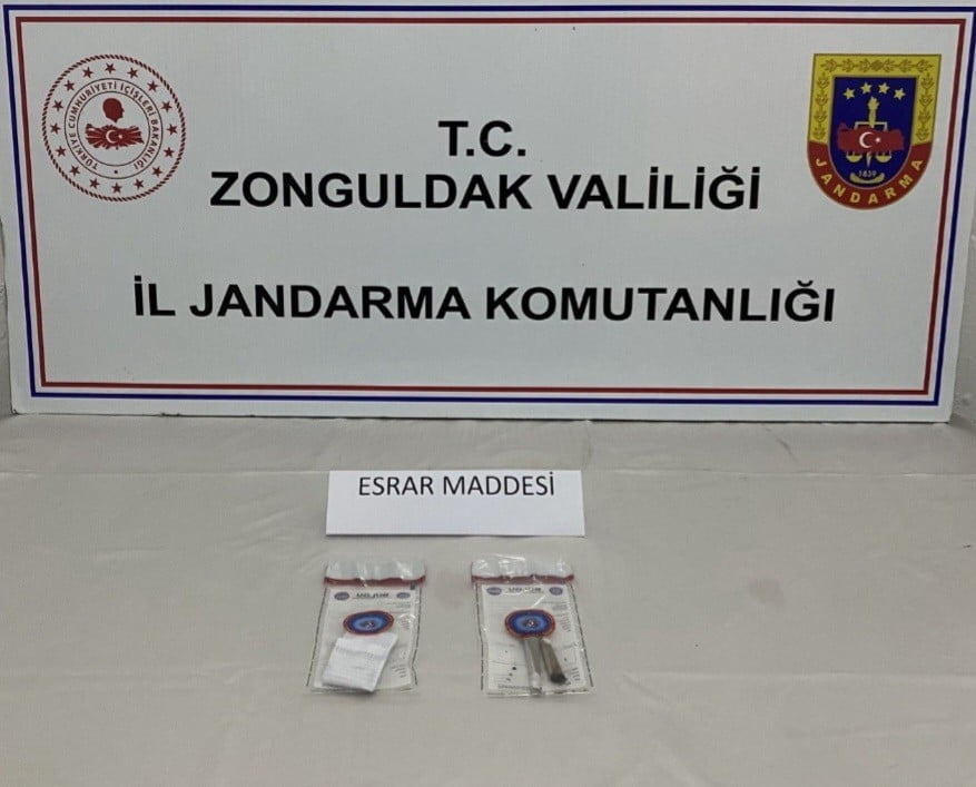 ZONGULDAK'TA JANDARMA EKİPLERİNCE DÜZENLENEN UYUŞTURUCU OPERASYONUNDA UYUŞTURUCU MADDE ELE GEÇİRİLDİ.