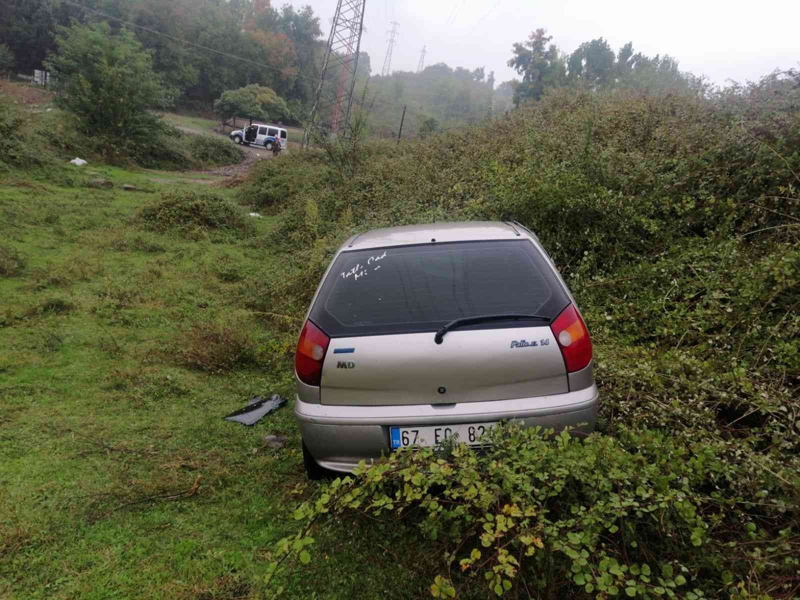 Kayan Araç Takla Atarak Çalılık Yere Düştü: 4Ü Çocuk 6 Ki̇şi̇ Yaralı ZONGULDAK'IN ÇAYCUMA İLÇESİNDE ISLAK YOLDA KAYAN OTOMOBİL TAKLA ATARAK ÇALILIK