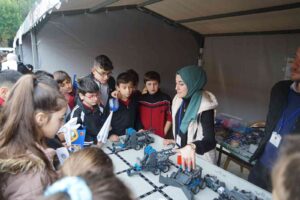 KASTAMONU İL MİLLİ EĞİTİM MÜDÜRLÜĞÜ TARAFINDAN DÜZENLENEN BİLİM ŞENLİĞİNE KATILAN