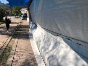 KASTAMONU’NUN CİDE İLÇESİNDE SAHİLDE BULUNAN İŞYERLERİNİN BRANDALARI KİMLİĞİ BELİRSİZ KİŞİ