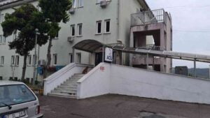 ANNE VE KIZI EREĞLİ DEVLET HASTANESİNE KALDIRILDI