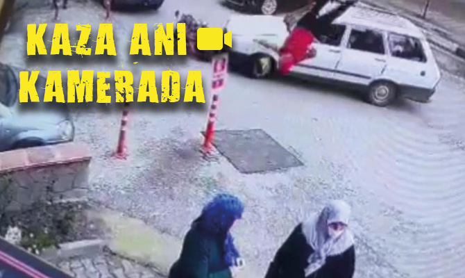 Safranbolu ilçesinde otomobile çarpan motosikletlinin takla atarak yere düştüğü anlar