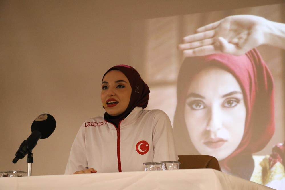 Avrupa ve Dünya Şampiyonu Milli Tekvandocu Kübra Dağlı, "Sessizlikte Yüksek