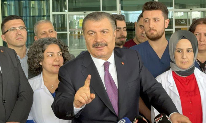 Sağlık Bakanı Fahrettin Koca, “Türkiye genelinde MHRS’den randevu alıp gelmeyenlerin sayısı 23