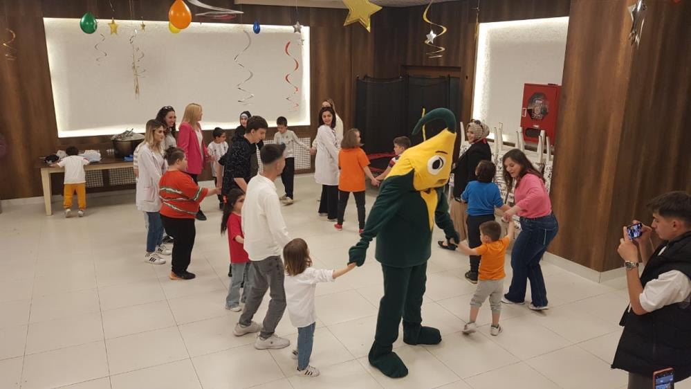 Sosyal medyada yaptığı danslarla adını ‘Çılgın Mısırcı’ olarak duyuran Yasin