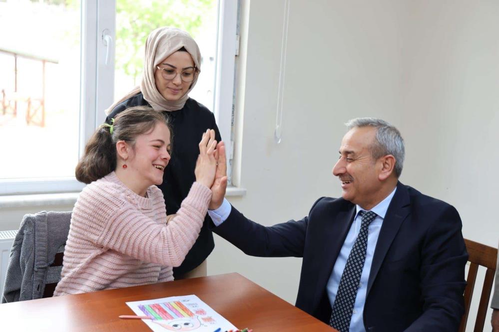 Karabük'te el sanatları, resim ve müzik kurslarında bire bir eğitim