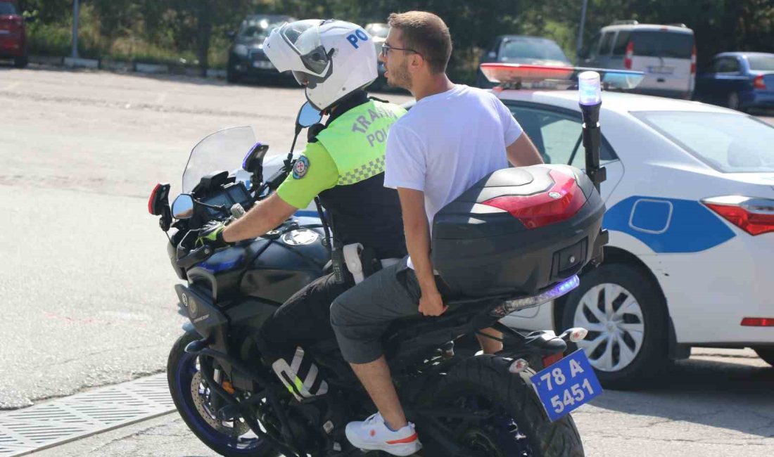 Karabük’te Yükseköğretim Kurumları Sınavı’na (YKS) girmek için Antalya’dan gelen iki