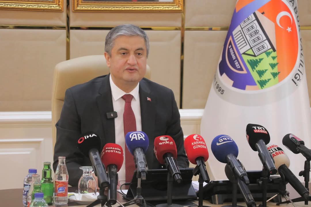 Karabük Valisi Mustafa Yavuz, 2024 yılı “Güvenlik Değerlendirme” toplantısını gerçekleştirdi.