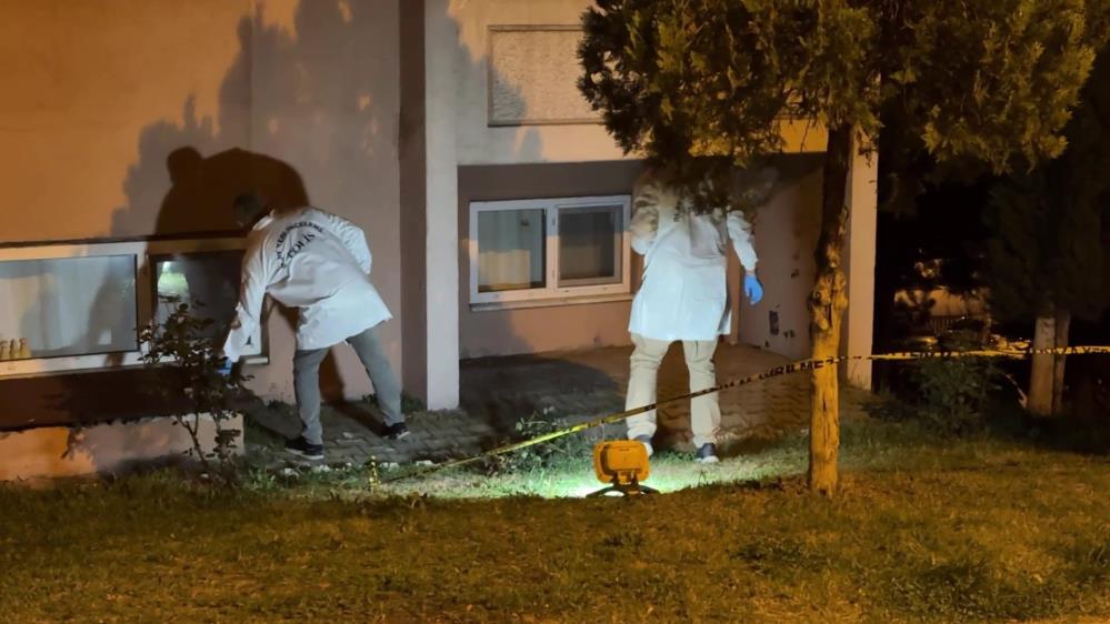 Karabük'te bir apartmanın 4. katındaki dairenin balkonundan düşen 15 yaşındaki