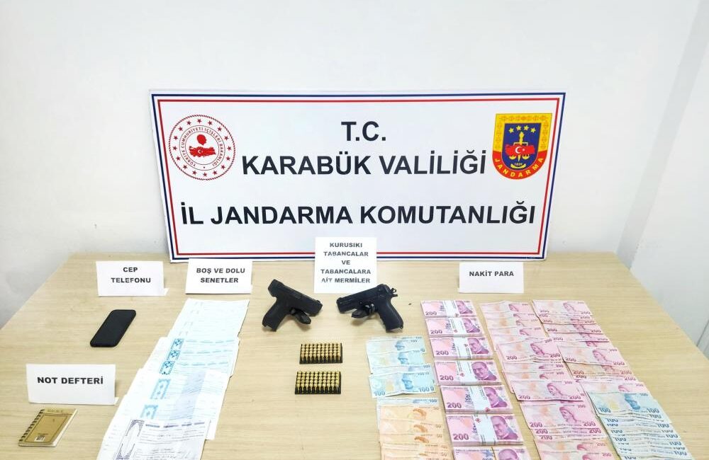 Karabük'te düzenlenen tefeci operasyonunda 1 kişi gözaltına alındı.