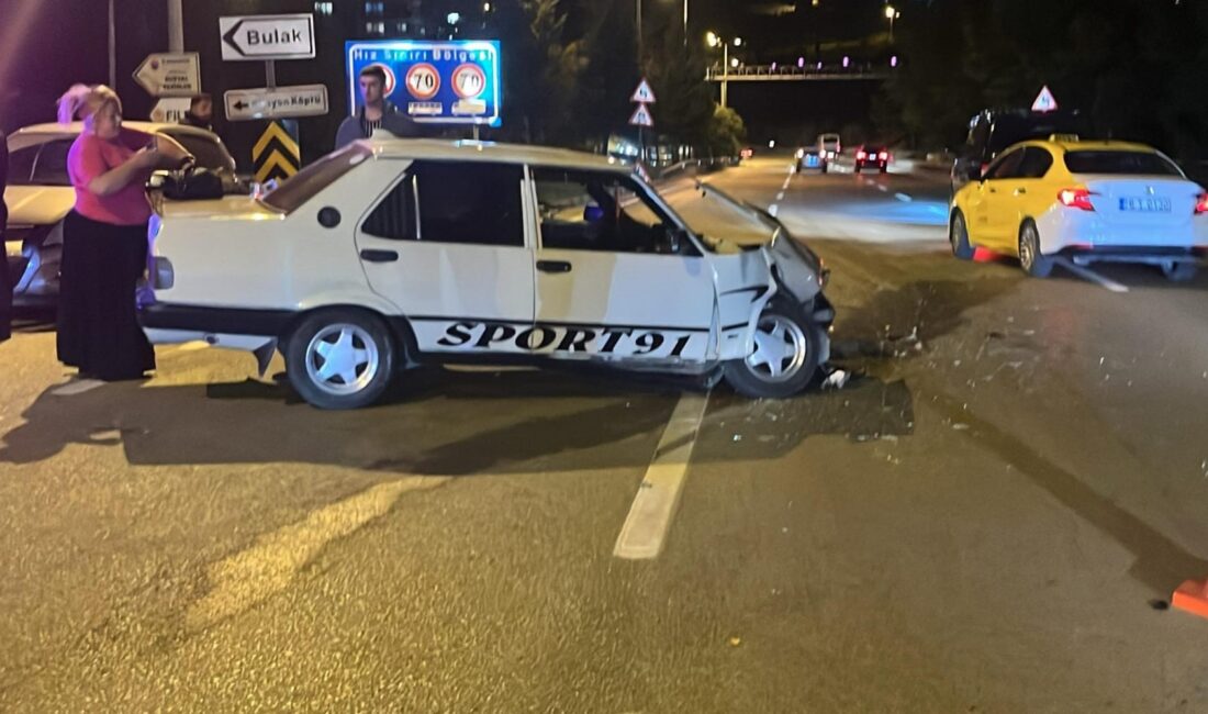 Karabük’te iki otomobilin çarpışması sonucu meydana gelen trafik kazasında 4