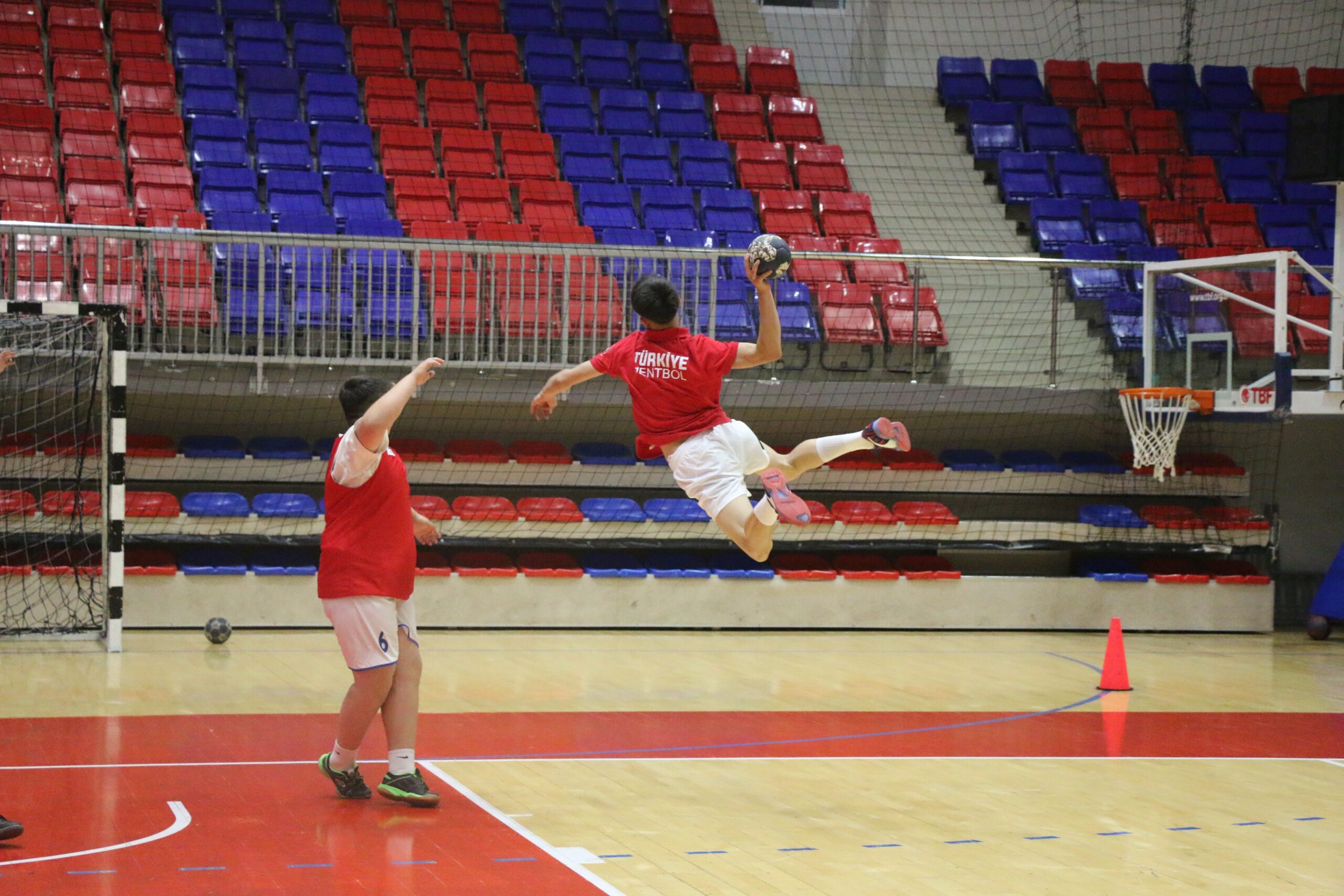 TÜRKİYE HENTBOL FEDERASYONU (THF) TARAFINDAN 16-20 HAZİRAN 2025 TARİHLERİ ARASINDA