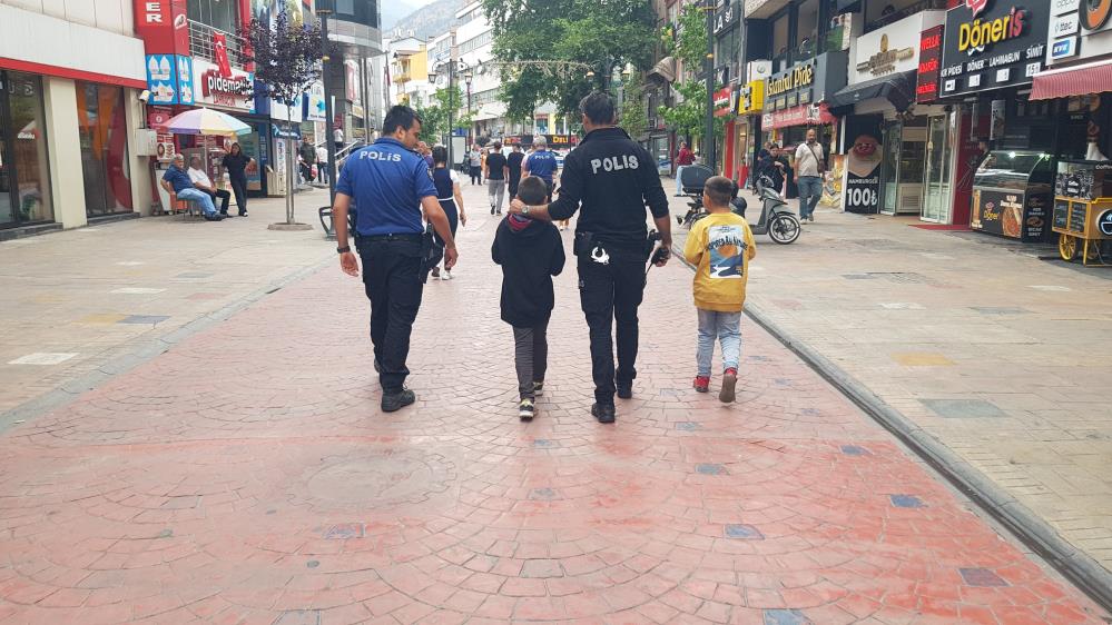 Karabük'te iki gündür kendisinden haber alınamayan çocuk polis ekiplerince bulundu.