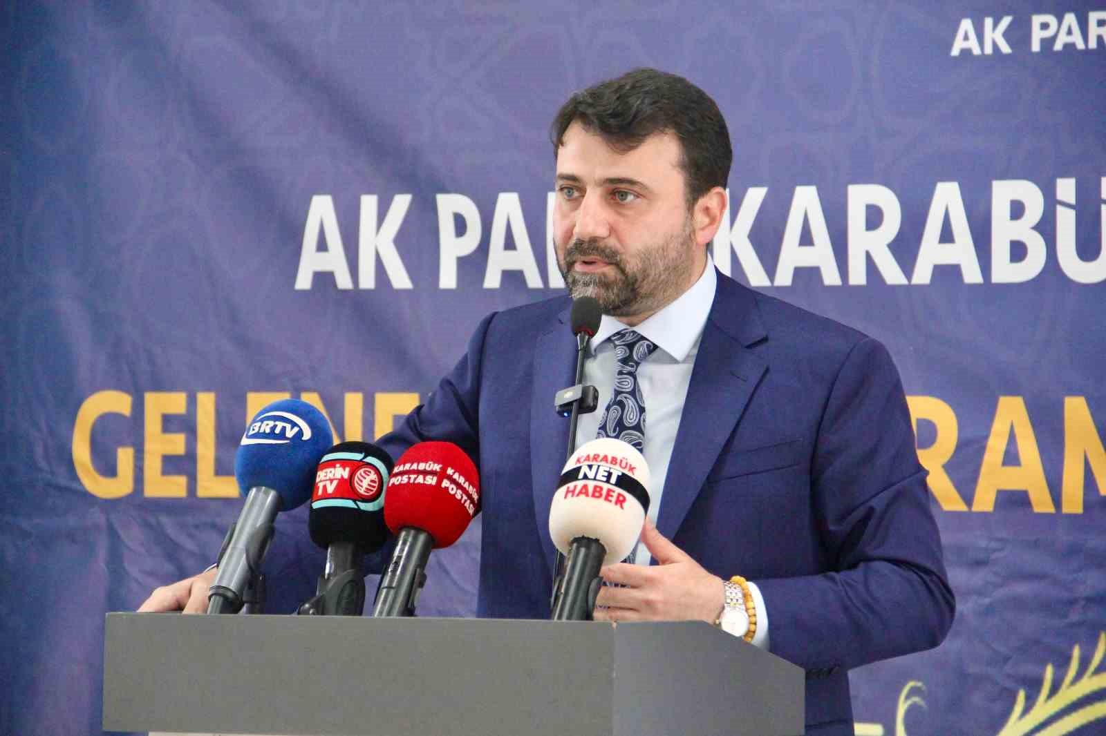 AK PARTİ GENEL SEKRETER YARDIMCISI VE KARABÜK MİLLETVEKİLİ CEM ŞAHİN,
