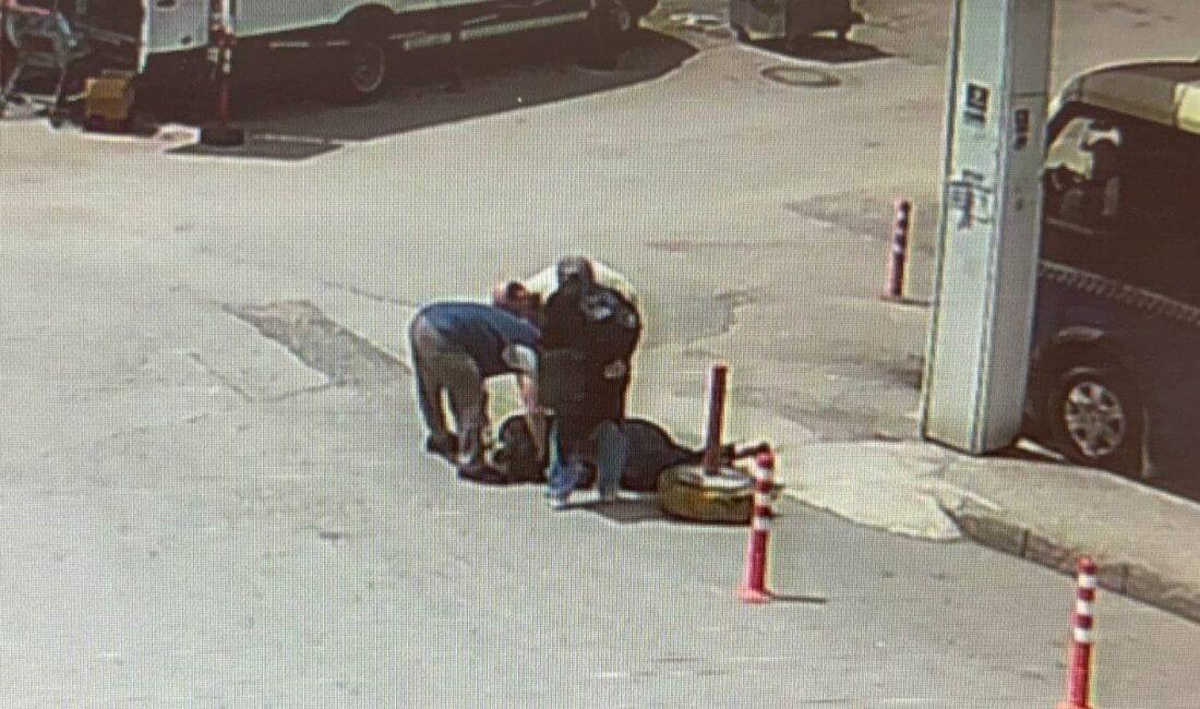 KARABÜK’TE ARAÇ PARKINI ENGELLEMEK İÇİN KONULAN DUBAYA AYAĞI TAKILARAK DÜŞÜP