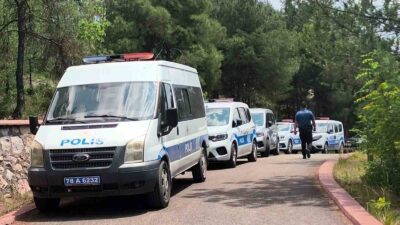 KARABÜK’TE ÇAMLIK ALANDA AĞACA ASILI HALDE ERKEK CESEDİ BULUNDU.