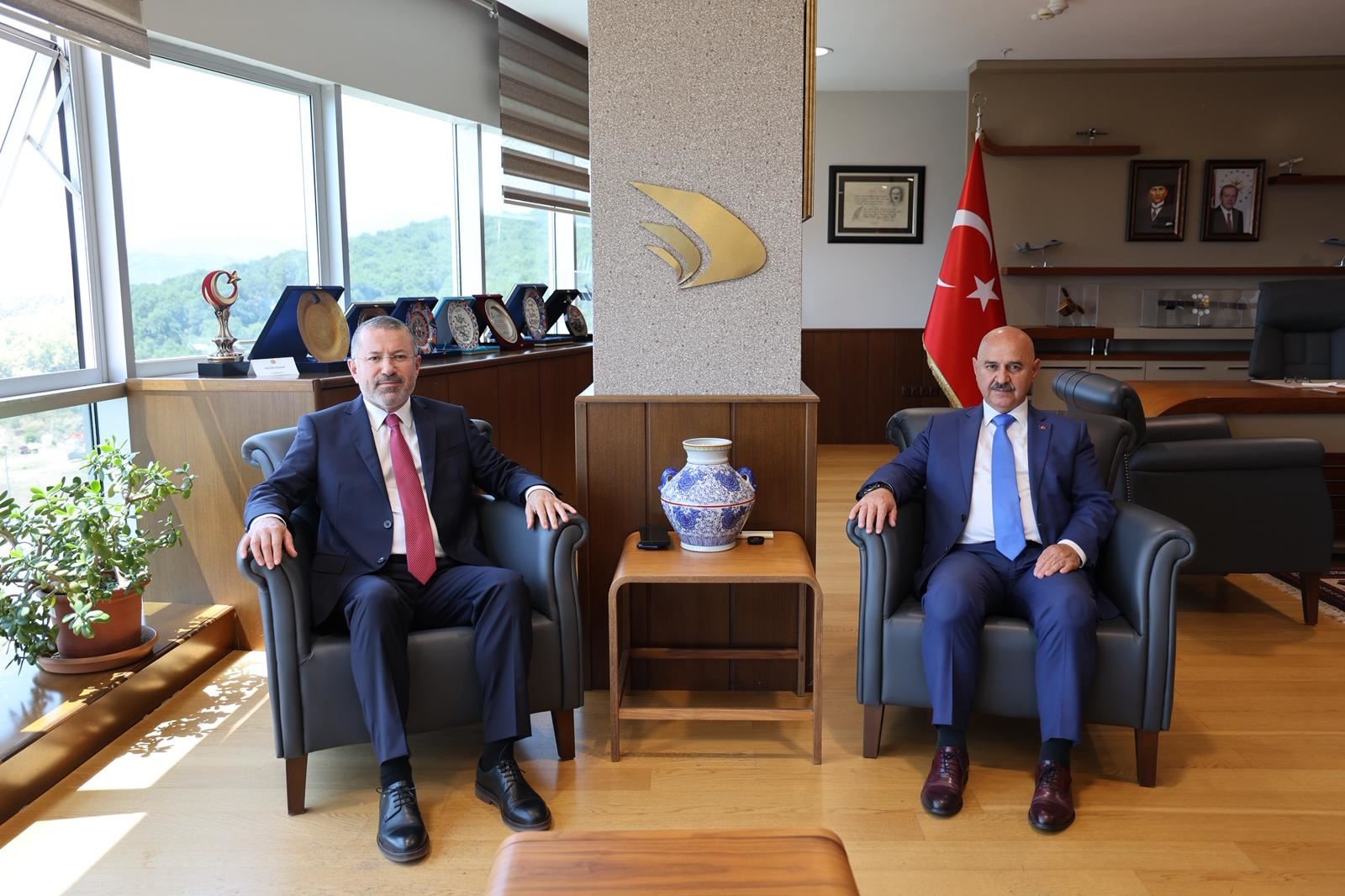 KARABÜK ÜNİVERSİTESİ(KBÜ) REKTÖRÜ PROF. DR. FATİH KIRIŞIK, DÜZCE ÜNİVERSİTESİ REKTÖRÜ